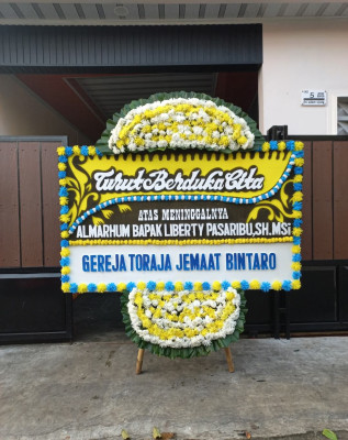 Papan Bunga Duka di Basirih